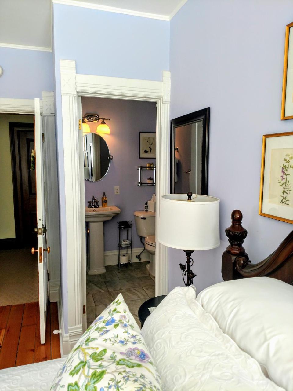 King Room with Spa Bath